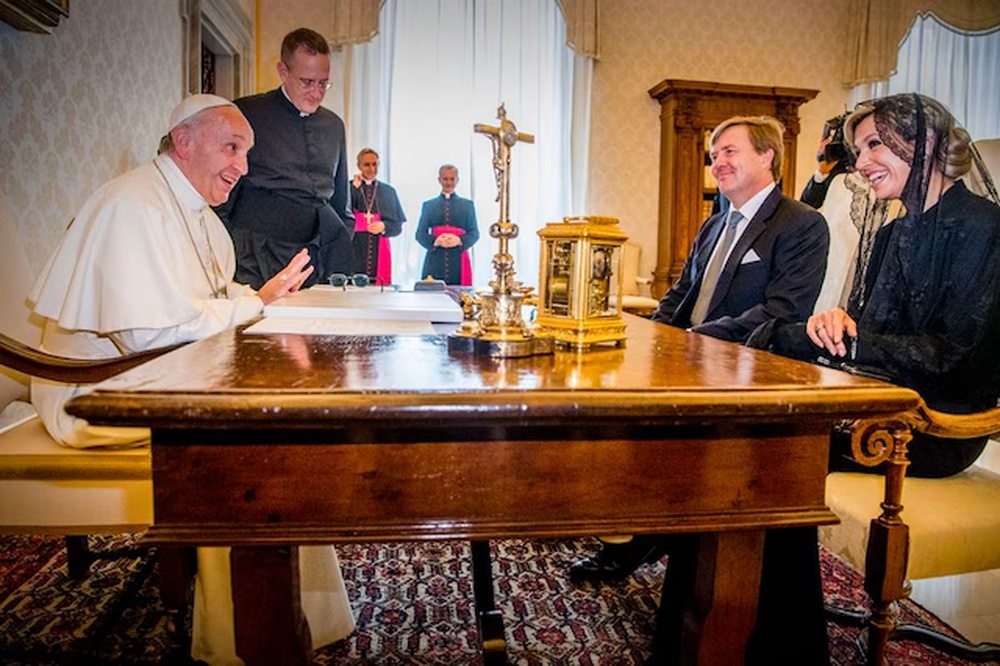 Las diferentes realezas despidieron al Papa Francisco. 